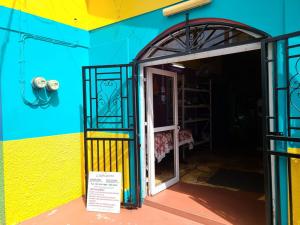 Turquoise and yellow